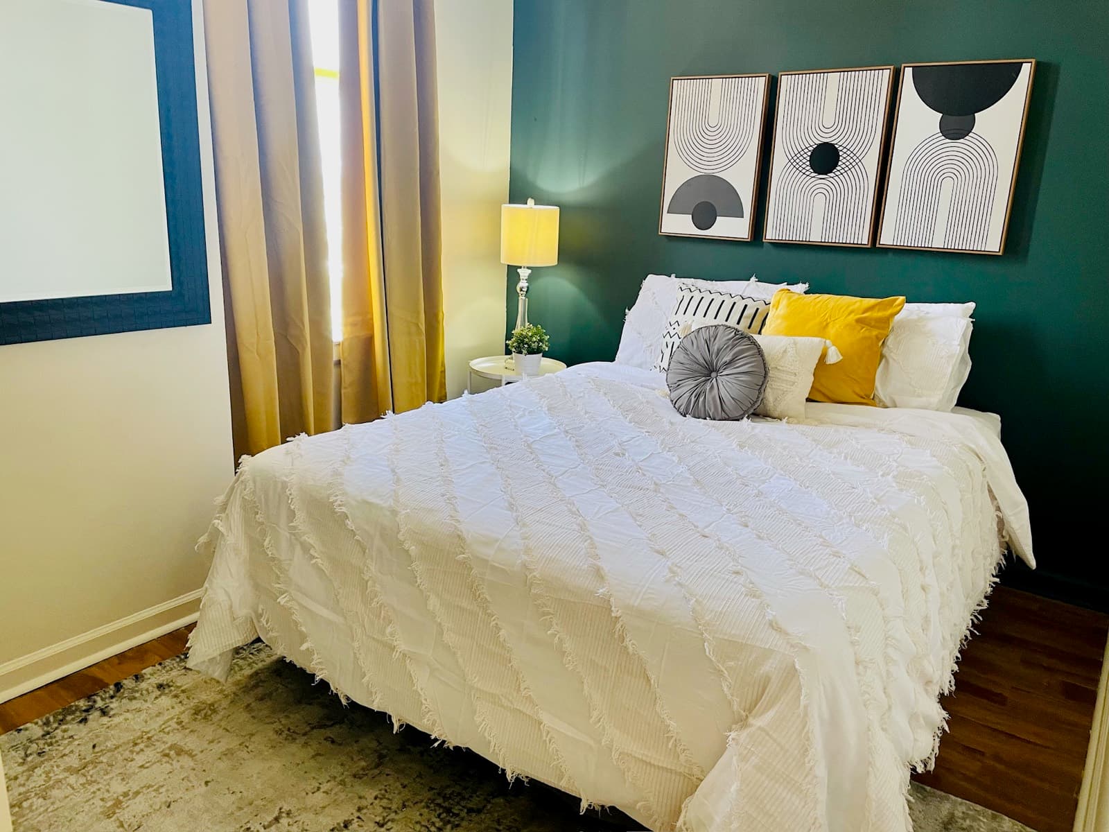 Furnished 1BR Executive Suite interior view 2